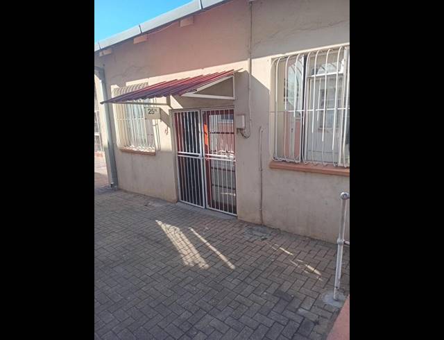 BUSINESS PROPERTY TO RENT IN BENONI CENTRAL